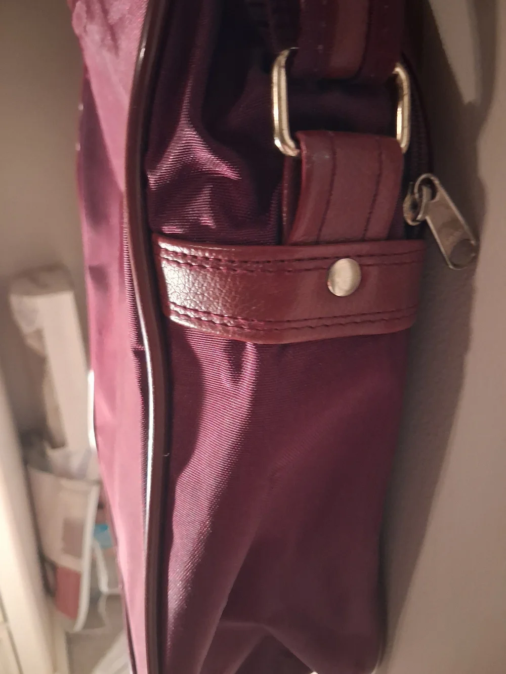 Samsonite Burgundy Shoulder Bag